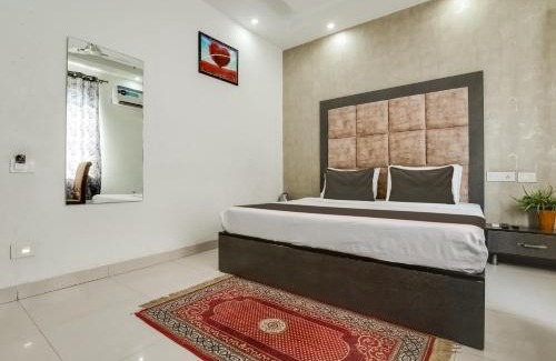 Zirakpur Hotel | Collection O Hotel Royal Regency