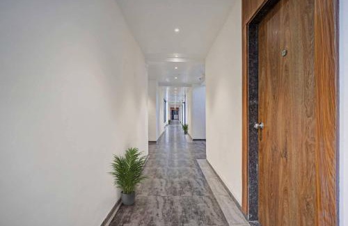 Udhna Hotel | Collection O Infini Palace