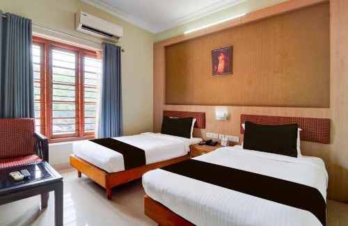Palayam Hotel | Collection O MG Road Trivandrum