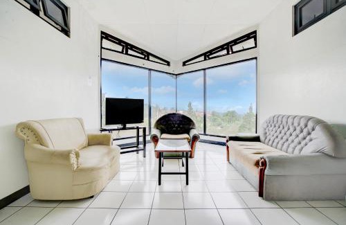 Cipanas Hotel | Collection O Puncak Near Kota Bunga Formerly Villa Gunung Agape