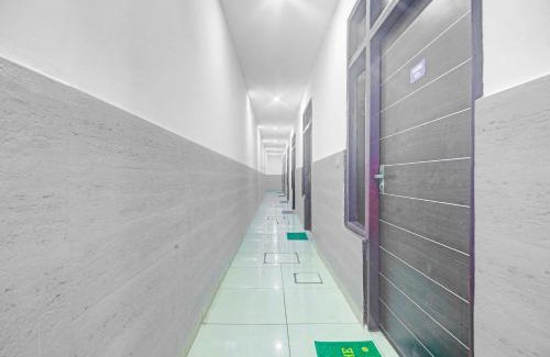 Alwar Hotel | Collection O Sector 52 Chandigarh