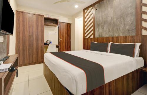 Kalamassery Hotel | Collection O Silver Stay Inn