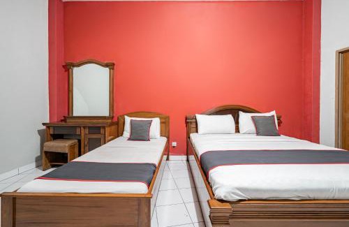 Tasikmalaya Hotel | Collection O Tasikmalaya Near Stadium Wiradadaha Formerly Hotel Abadi