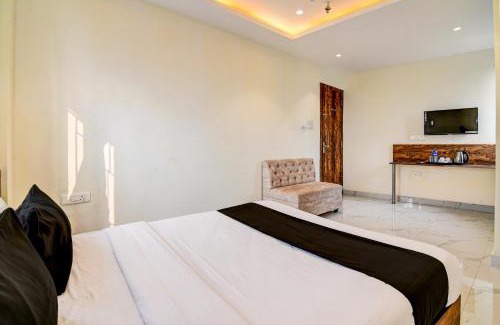 Kolkata Hotel | Collection O The Hastings Club
