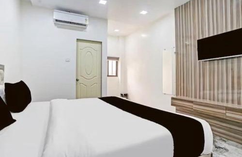 Amarnath Hotel | Collection O Ulhasnagar Birla Temple Formerly Hotel Yash Residency
