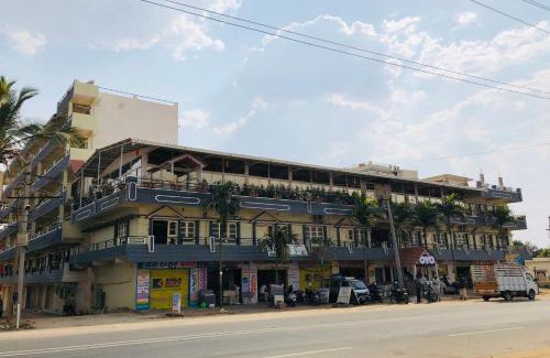 Chikkaballapur Hotel | Collection O V K Lodge