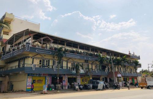Chikkaballapur Hotel | Collection O V K Lodge
