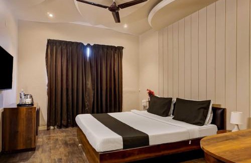 Clover Park Hotel | Collection O Viman Nagar Downtown Formerly Hotel Cilantro