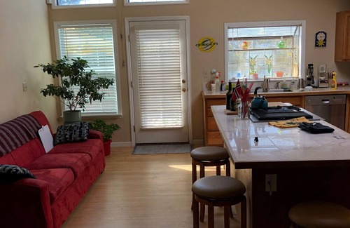 College Hill House | College Hill, International House