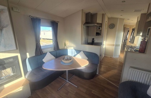 Rhyl Cabin | Collett 3 Bed standard caravan
