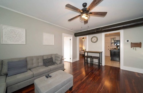 Norfolk Apartment | Colley Manor - Mason Suite