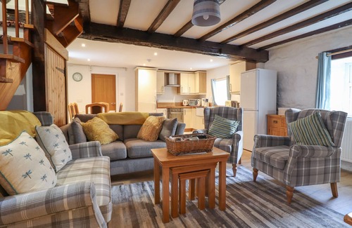 Machynlleth House | COLLFRYN, pet friendly, character holiday cottage in Mallwyd