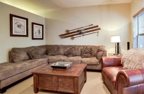 Government Camp Apartment | Collins Lake #95