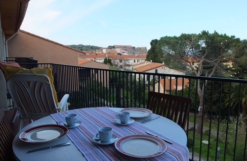 Collioure Apartment | Collioure Town with Parking – Apartment Mila