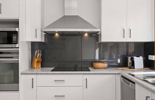 Vincentia House | Colloden Beach House by Experience Jervis Bay
