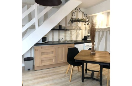 Quartier Vieux Marche-Cathedrale Apartment | Colombage" duplex apartment in Rouen's historic district