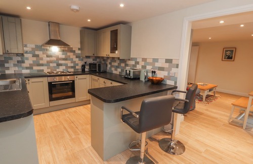 Northop Hall Cottage | COLOMENDY ALPACA FARM - COACH HOUSE, family friendly in Northop Hall