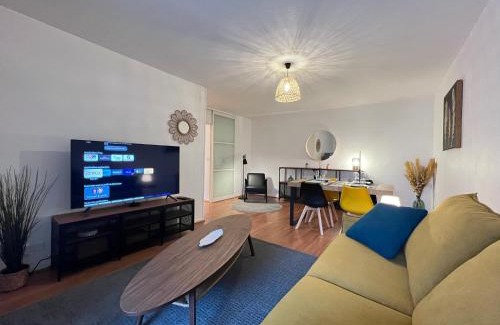 Colomiers Apartment | Colomiers Shelter - City, Terrasse, Wifi, Netflix