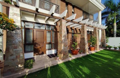 Vidhyadhar Nagar Apartment | Colonel's Abbey