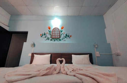 Anjuna Resort | Colonel's Beachside Resort