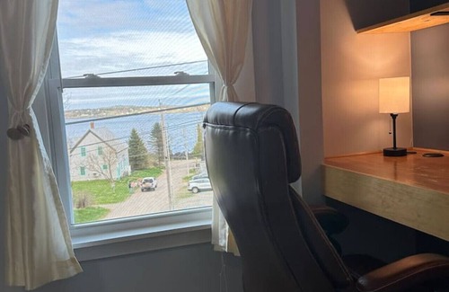 Eastport House | Colonels Quarters of Eastport