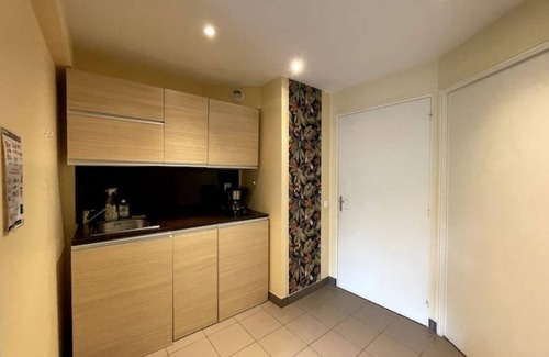 Bayeux Apartment | Colonial.