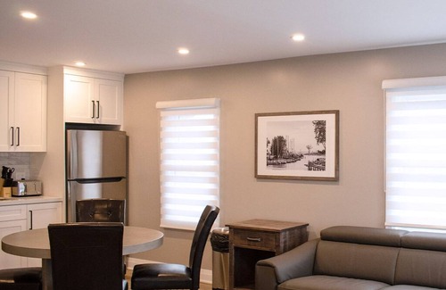 Grand Bend Cottage | Colonial Hotel & Suites - Bellevue Chalet