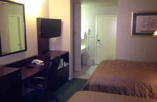 Monahans Hotel | Colonial Inn Monahans TX