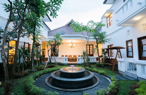 Kotabaru House | Colonian Design blended Well with Javanese Trait at Clemmie Huis Yogyakarta