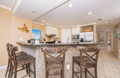 Gulf Shores Condo | Colonnades 1403 Stunning Beach Front Property