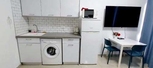 Bat Yam Apartment | Colony Beach Hotel Apartment Tel Aviv Bat Yam 36