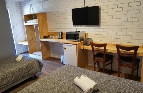 Jerilderie Hotel | Colony Inn Hotel