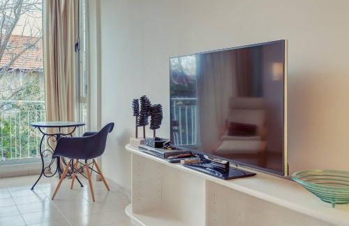Emek Refaim Apartment | Colony Suites - Wedgewood St.