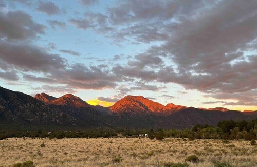 Crestone House | Colorado High Mountain Retreat
