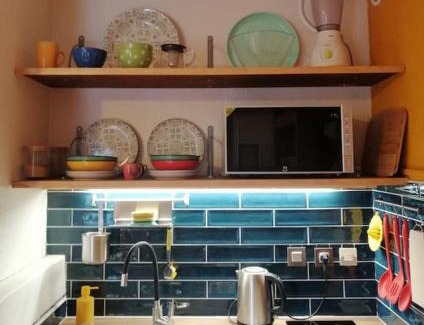 Esquieze-Sere Apartment | Colorful Appartement near Luz-Saint-Sauveur
