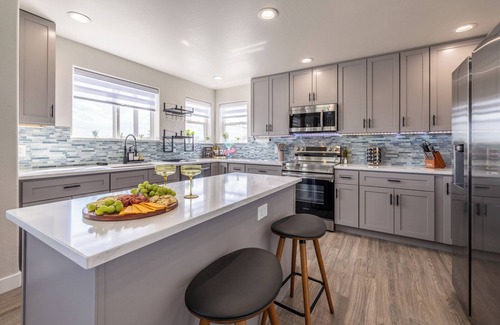 South Westminster House | Colorful Comfort with Hot Tub Retro Arcade Fire Pit Games