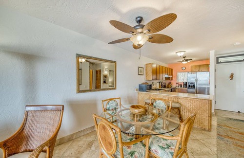 Kailua-Kona Condo | Colorful oceanfront condo with pool, views & high-speed WiFi