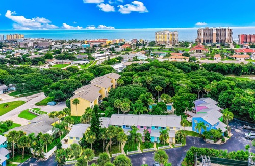 New Smyrna Beach House | Colorful, Snowbird-Friendly Townhouse with Fast WiFi, Central AC, & Washer/Dryer