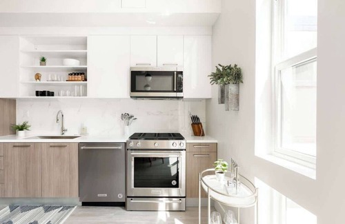 Highland Condo | Colorful Western Vibe | Pet-Friendly | Zuni Lofts
