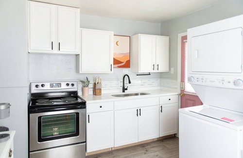 Lynchburg House | Colorfully fun, Pet-friendly Home in Lynchburg , Virginia with fire pit