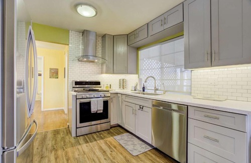 Security-Widefield House | Colors of Colorado Parks & Trails Dog-Friendly