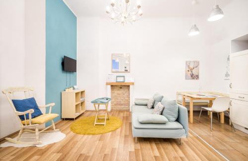 Terezvaros Apartment | Colorwave Design Apartment