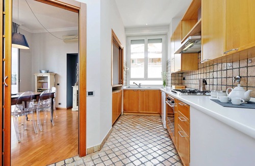 Celio Apartment | Colosseum panoramic elegant apartment for 6
