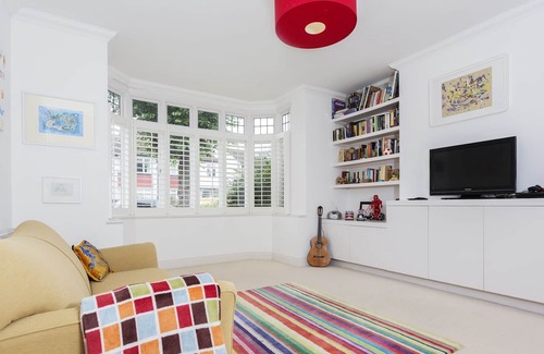 Ravenscourt Park House | Colourful in Chiswick, by Veeve