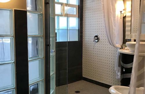 Afton Hotel | Colter's Lodge