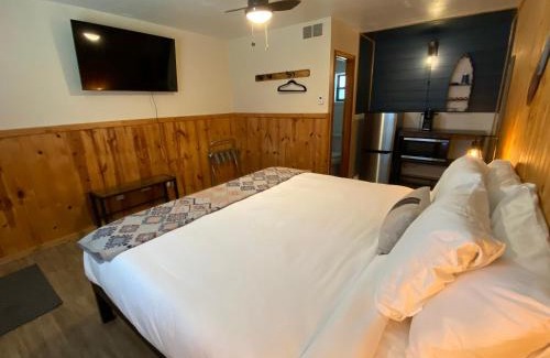 Colville Hotel | Columbia Point Resort
