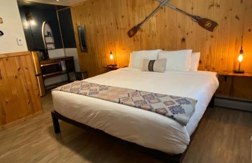 Colville Hotel | Columbia Point Resort