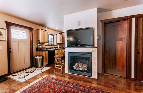 Red Lodge House | Colvin Cabin on Cooper