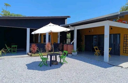 Pontal do Sul House | Comfortable studio apartment in Pontal do Sul