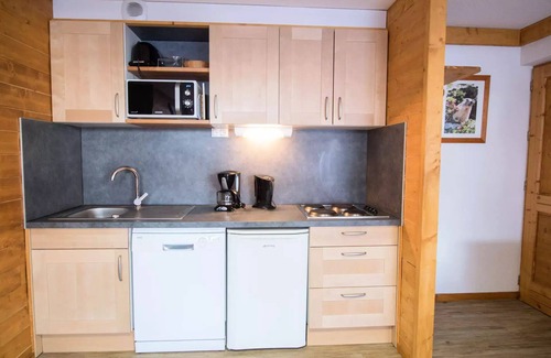 Aussois Apartment | COM206 :Apartment in quiet area near free shuttle bus and swimming pool